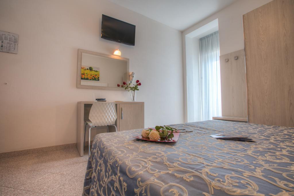 Hotel Olympia Gabicce Mare Habitación foto